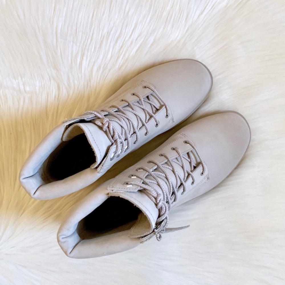 Timberland Light Taupe Jayne 6” Waterproof Boots - Picture 2 of 8